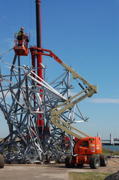 JLG 450AJ - Коленчатый подъёмник