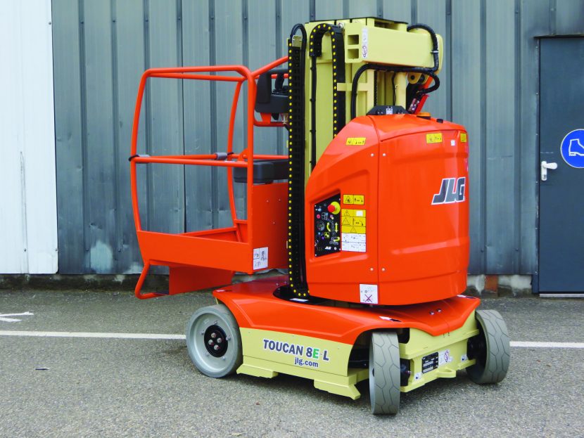 JLG Toucan8EL - Тік көтергіш